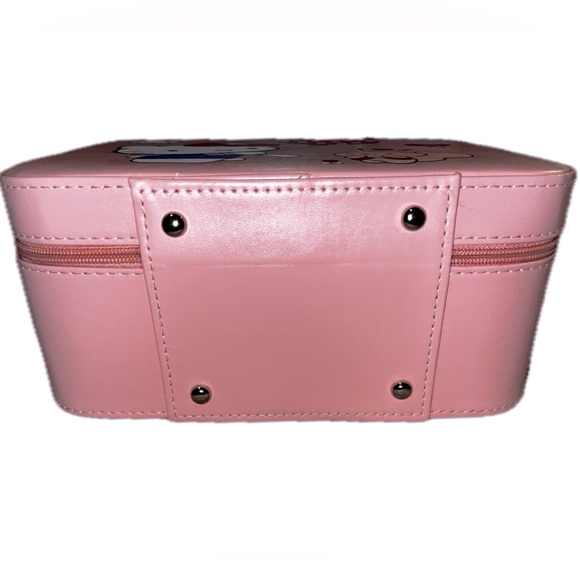 NWOT Hello Kitty Makeup Train Case - Picture 6 of 10